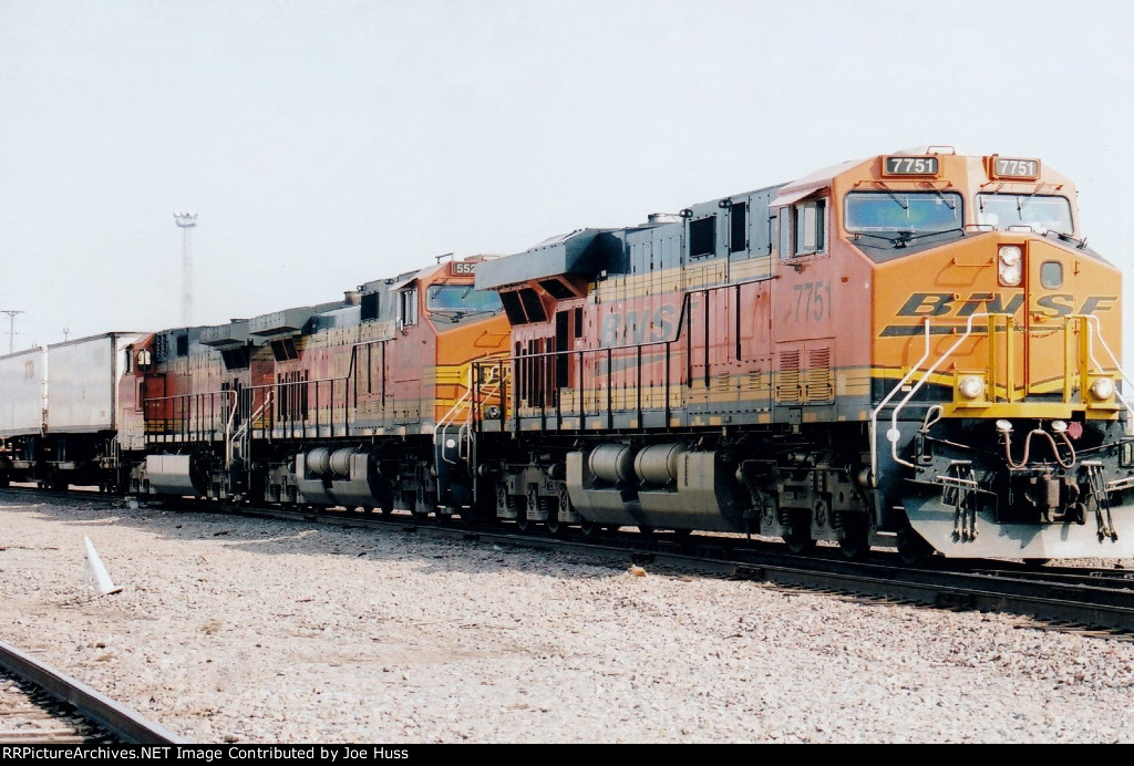 BNSF 7751 East